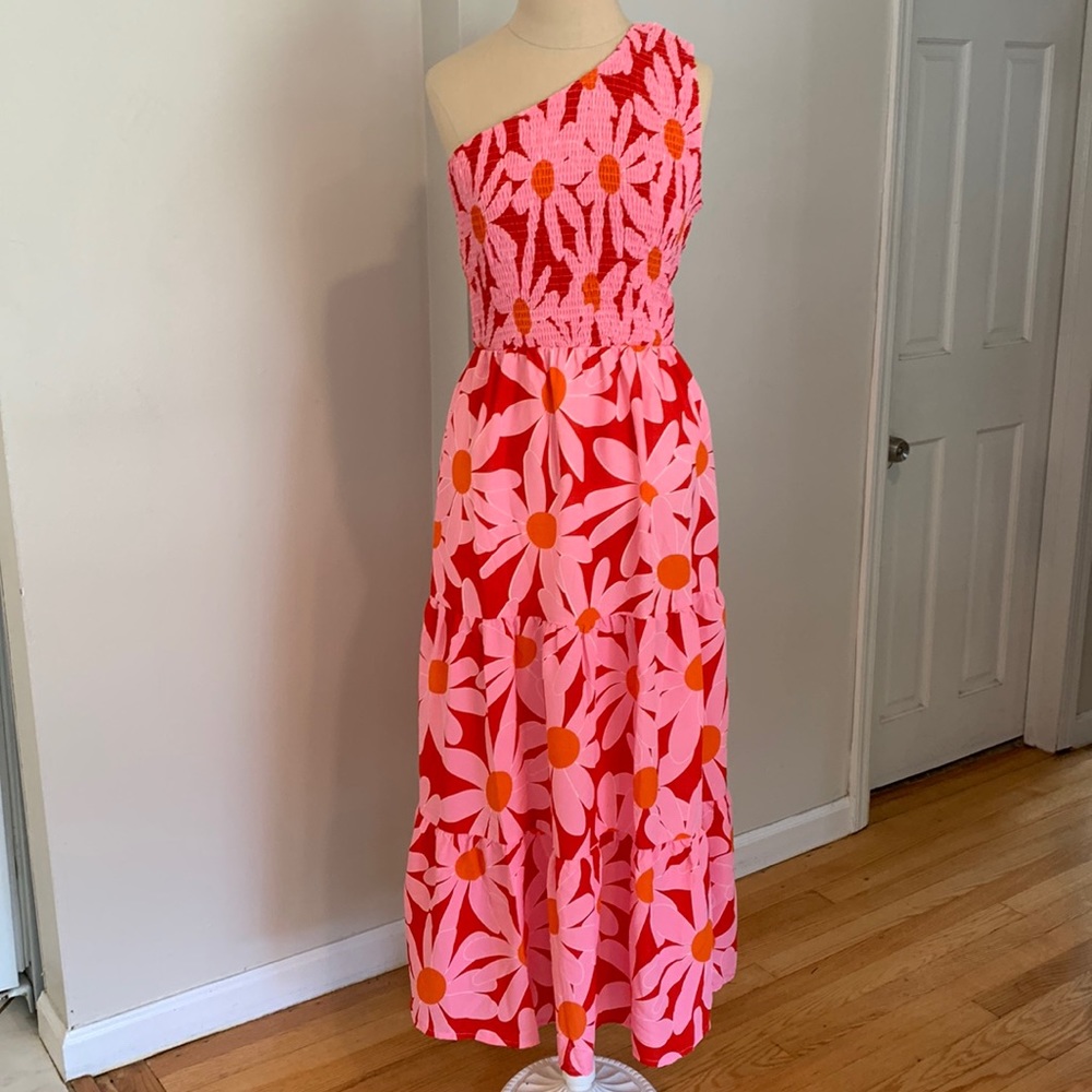 Never worn - One Shoulder - Floral Print Boho Maxi Dress - size med - tags on